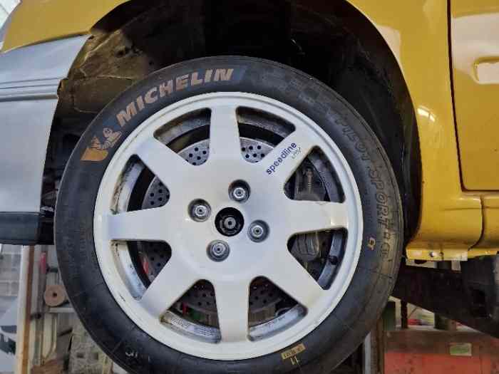 A VENDRE RENAULT CLIO F2000/14 1