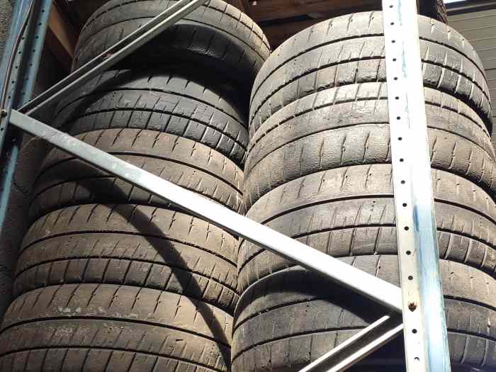 Pneus Michelin et Pirelli 18 pouces 2