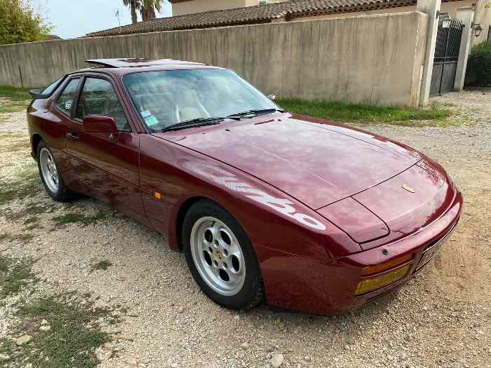 Porsche 944 Turbo Révisé 0
