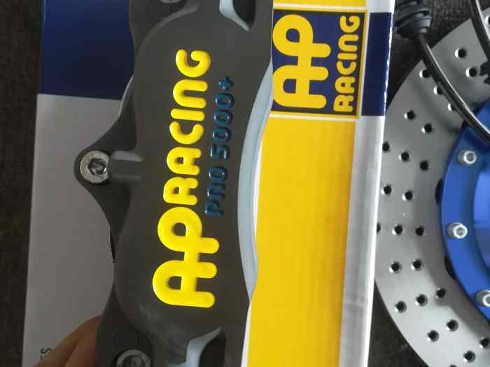 Kit Freinage AP RACING CP 5040 en 300mm pour RENAULT CLIO 2 RS toutes versions. 0