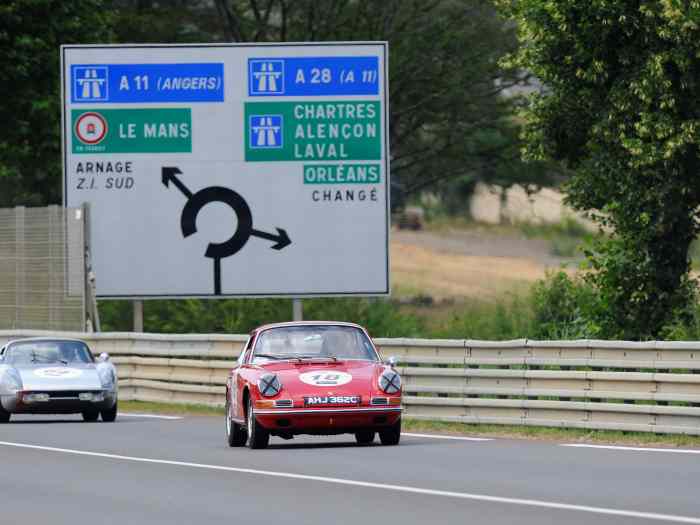 1965 PORSCHE 911 2.0L FIA Specs 5