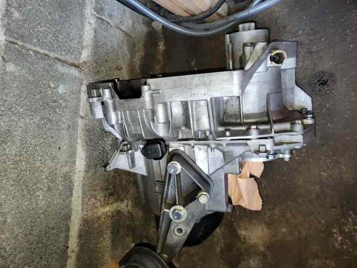 Boite 5 crabot pour clio williams
