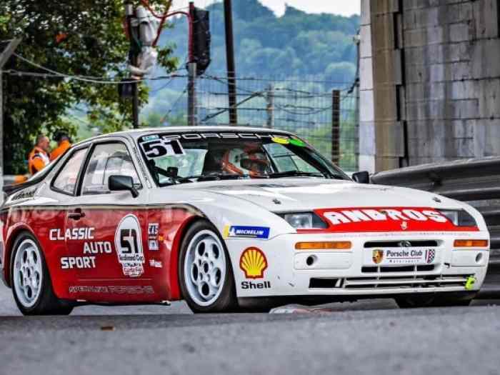 Porsche 944 Turbo “Cup” 0