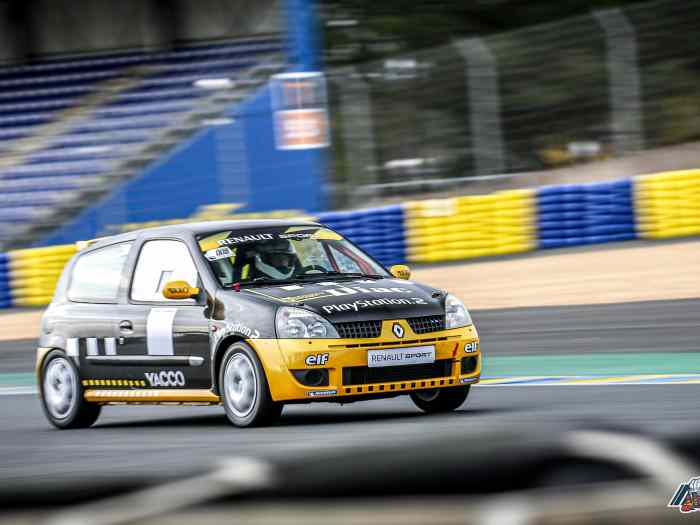 Clio 2 RS trackdays 1