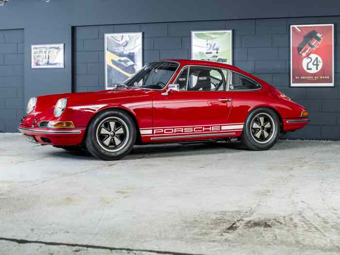 1965 PORSCHE 911 2.0L FIA Specs 1