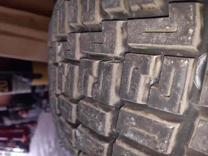 Pneu hankook terre 2