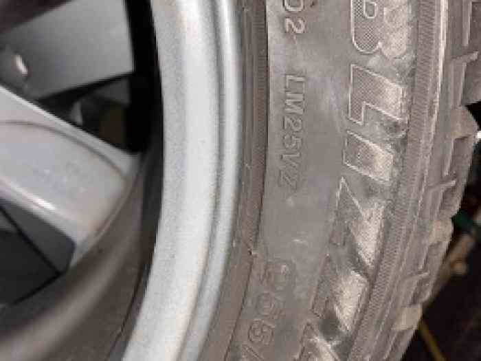 4 Jantes RONAL Audi RS4 montées pneus neige 3