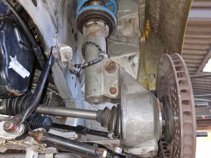 A VENDRE RENAULT CLIO F2000/14 2