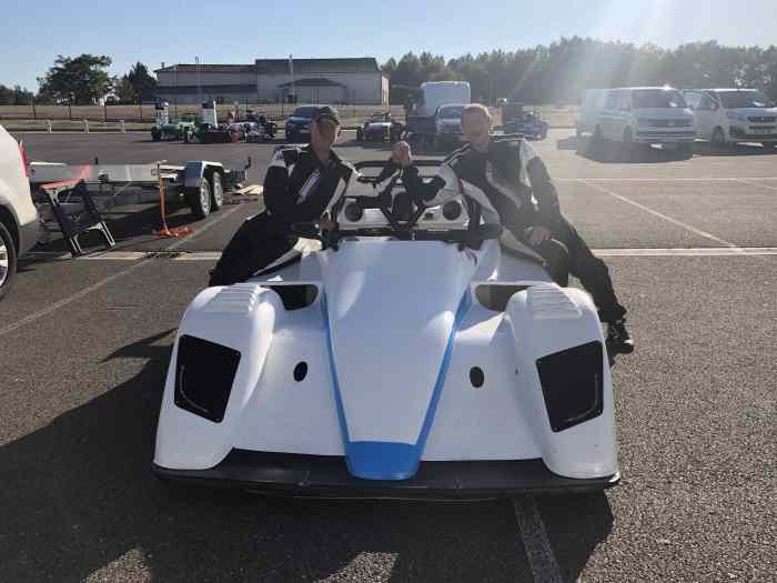 FUNIO 4 RC Barquette