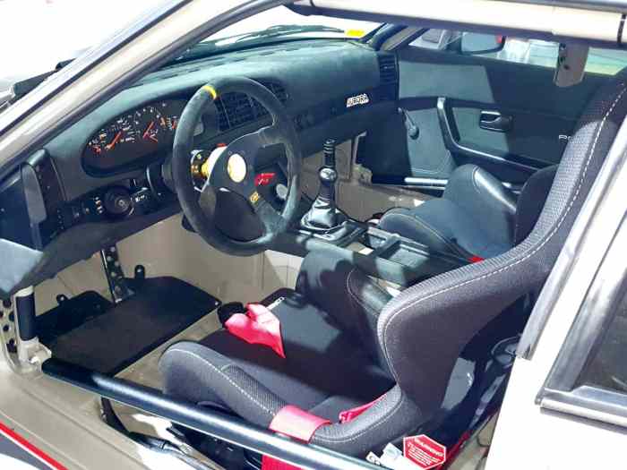 Porsche 944 TURBO 2