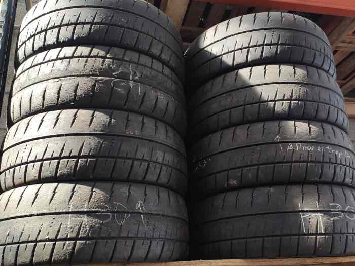 Pneus Michelin et Pirelli 18 pouces