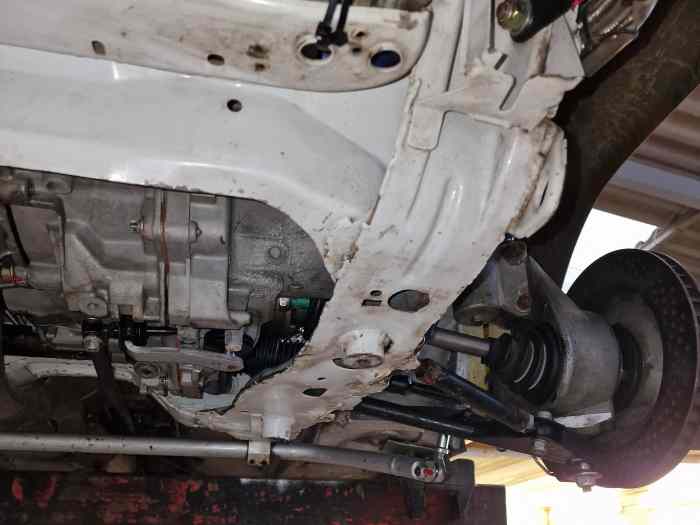 A VENDRE RENAULT CLIO F2000/14 5