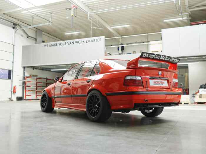 BMW e36 Widebody TrackdayCar 4