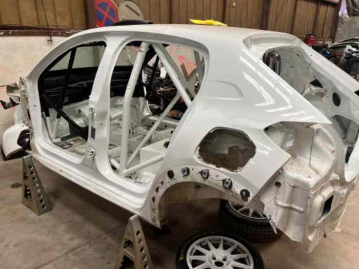 Caisse 208 RC4 choc Avant Numéro 516
