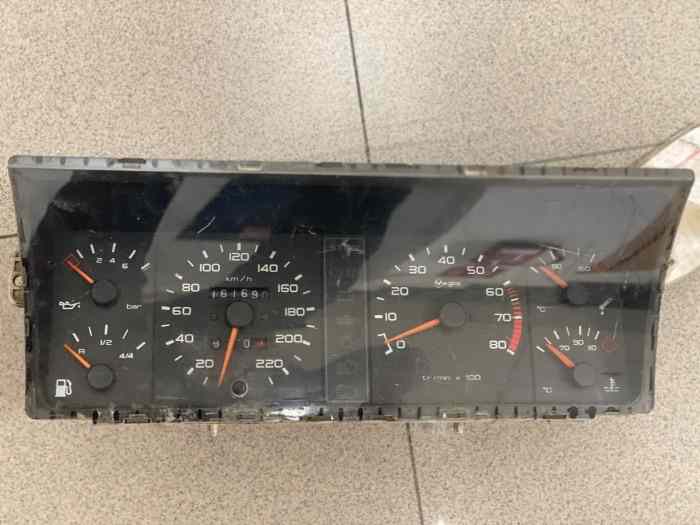 compteur VEGLIA Peugeot 205 GTI phase 2 3