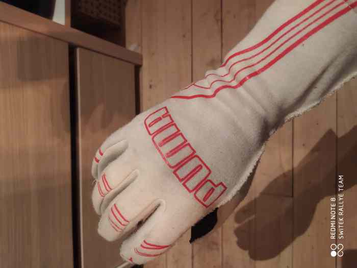 Gants rallye homologué fia 1