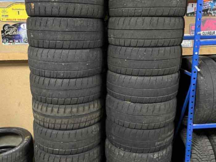 Lot pneu Michelin 18 pouce 0
