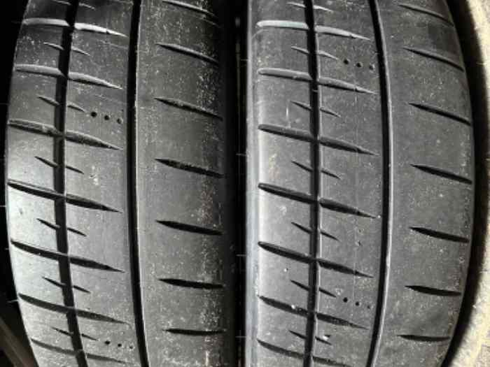 Lot pneus michelin 16 0