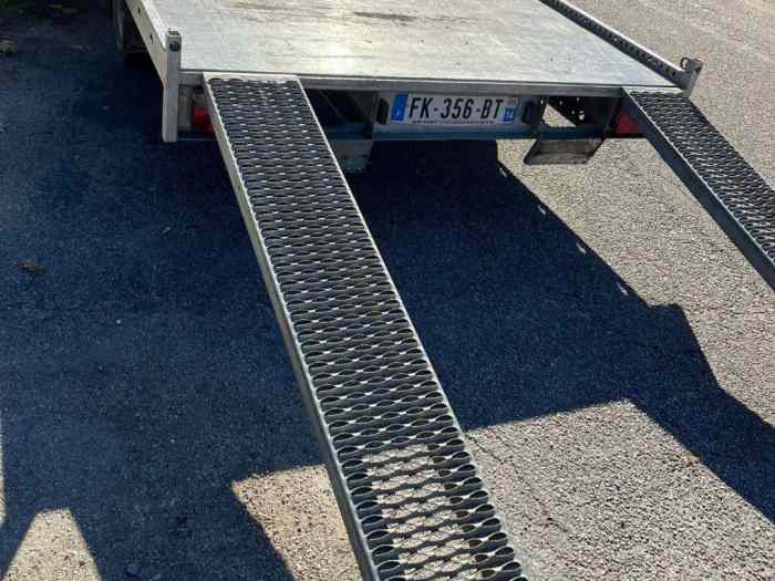 Plateau voiture
