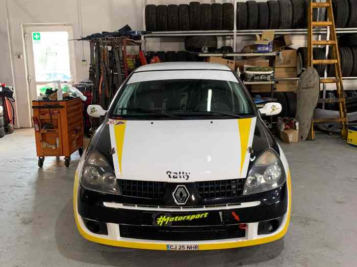 Renault Clio RS 2