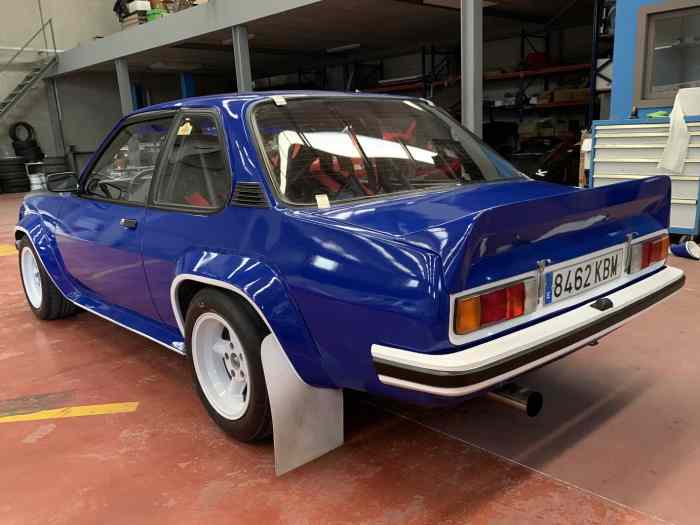 Opel Ascona 400 5