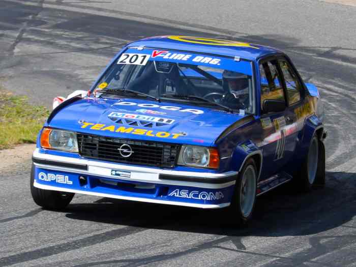 Opel Ascona 400