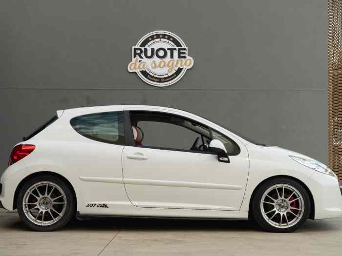 PEUGEOT 207 EFFETTO SUOLO SHOWCAR 2006 1