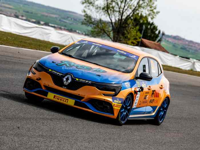 RENAULT MEGANE RS CUP01