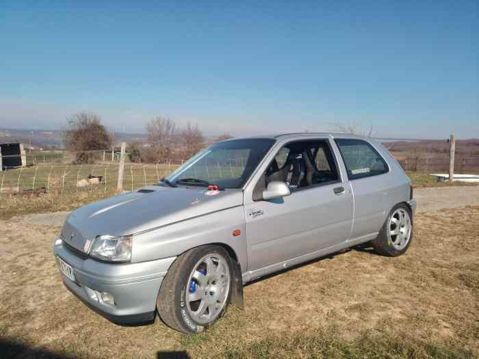 Clio williams gr A + 16s série avec CG 0