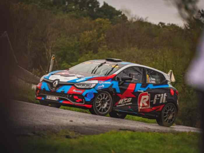 Renault clio R3t