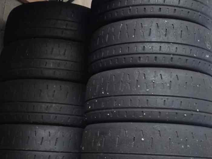 Pneus Michelin et Pirelli 18 pouces 1
