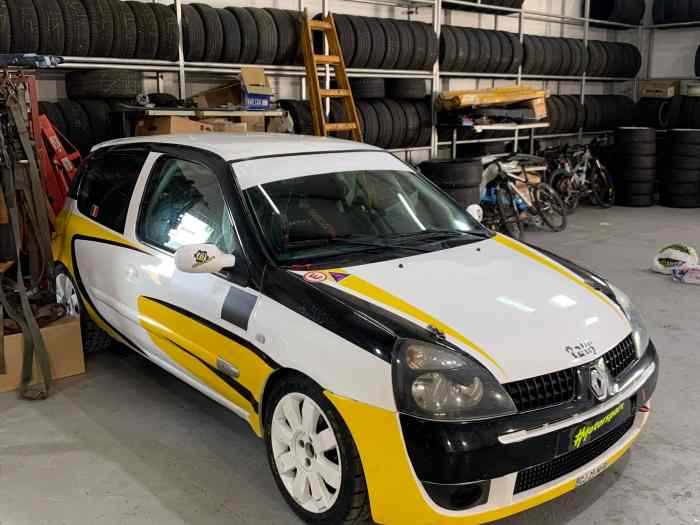 Renault Clio RS 1