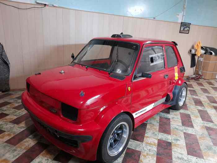Une des FIAT 126 parmi les plus rapides en CEE. 5