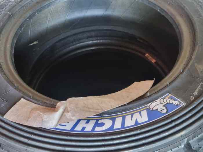 NEUF !! 14 pneus terre Michelin 17/65-15 hard 3