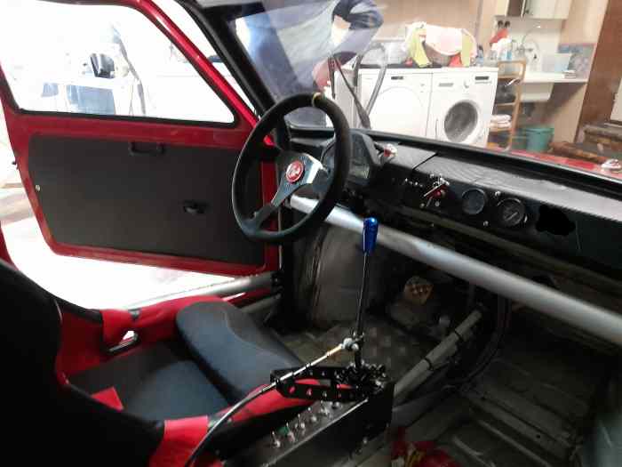 Une des FIAT 126 parmi les plus rapides en CEE. 2