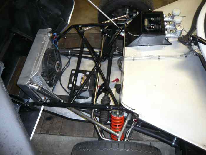 CHEVRON B8 5