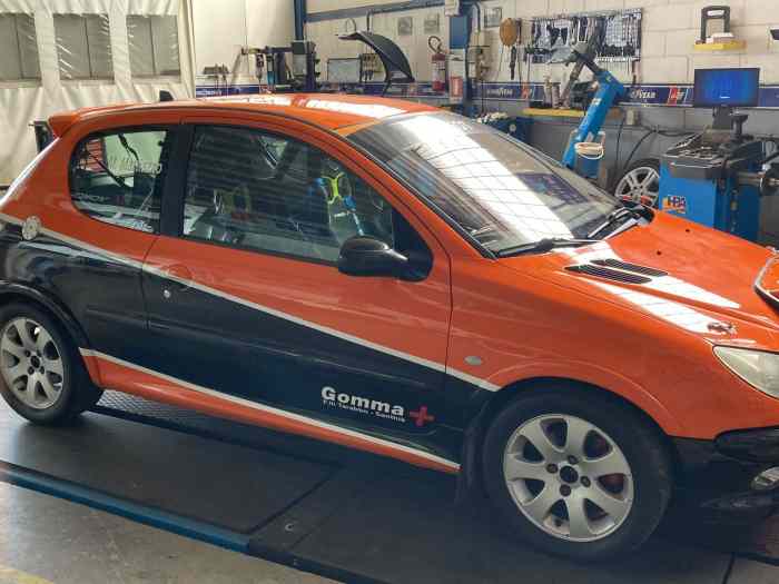 Peugeot 206 gti 2000 16v Racing Start 1