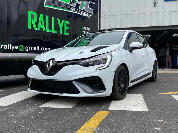 Louez une Clio Rally3 toutes évos Asphalte et Terre chez GMC Compétition 1