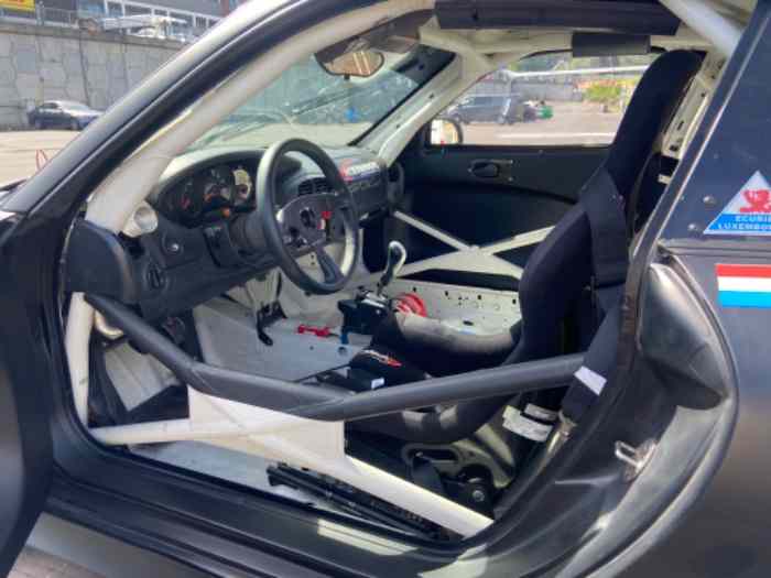 Porsche 996 GT3 Cup 2004 – photo 4 sur 6