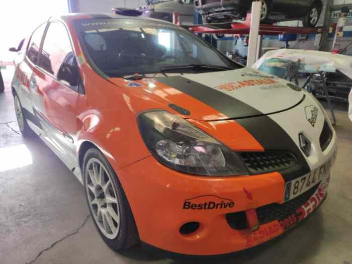 RENAULT CLIO R3 2