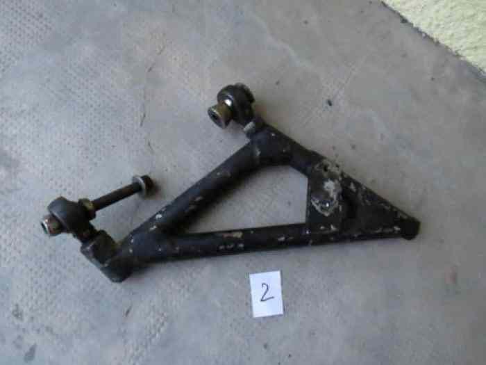 Paire de triangle saxo / 106 groupe a 4