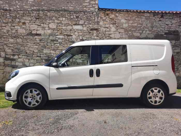 Fiat doblo cargo 1,6L banquette relevable 5 portes 1