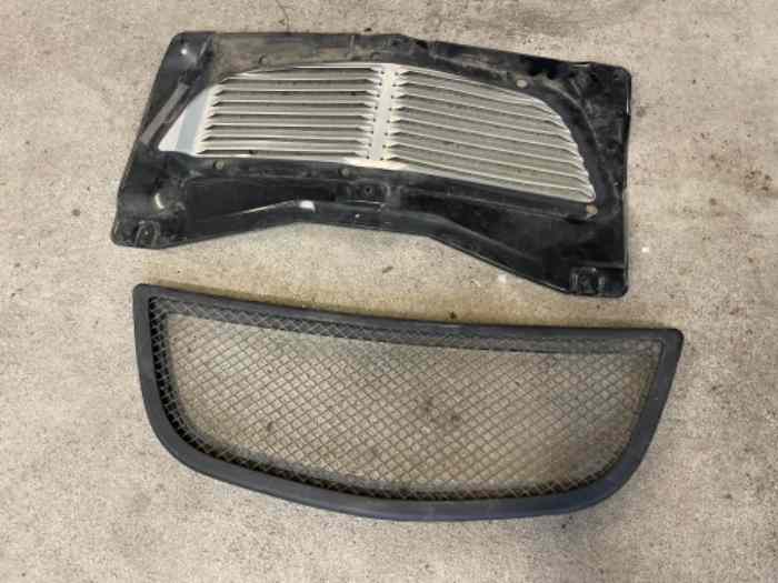 Grille de capot Mitsubishi evo 8/9 1