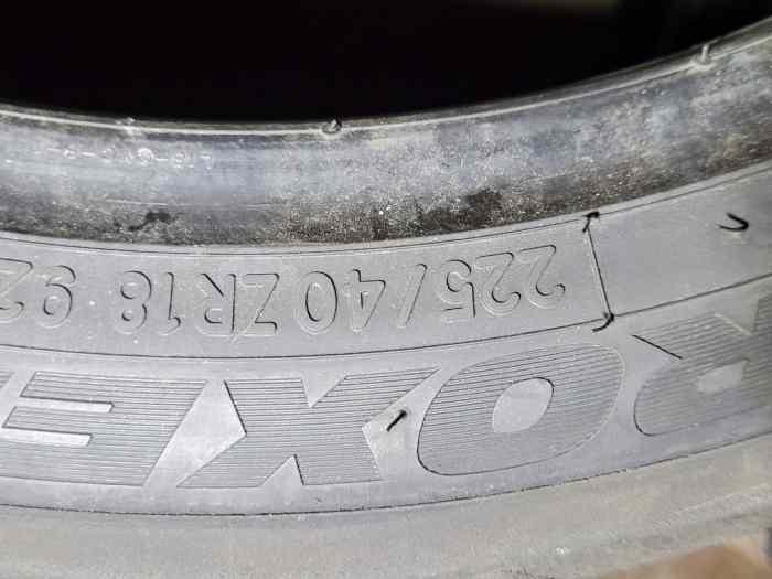 Pneus Toyo Proxes R888r 225/40 zr18 92y 1