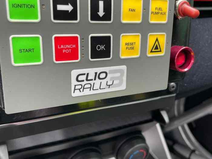 Louez une Clio Rally3 toutes évos chez GMC Compétition 3