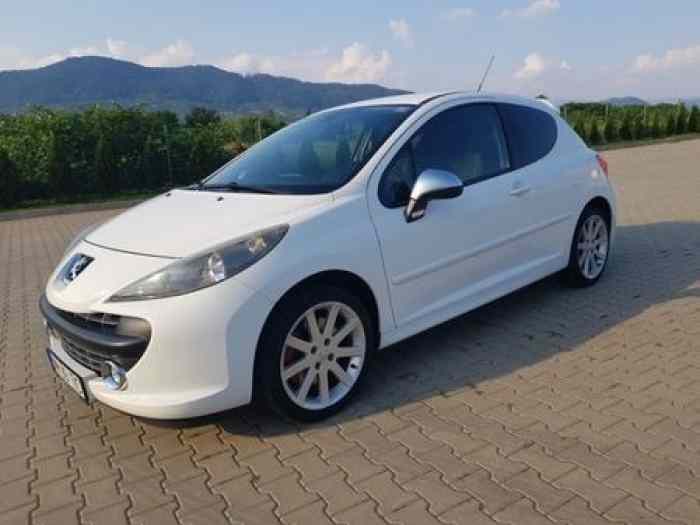 Vend ttes pièces Peugeot 207 RC 165000 km