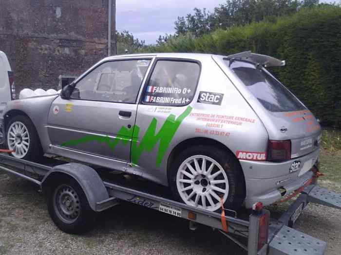 Peugeot 205 F2000 2