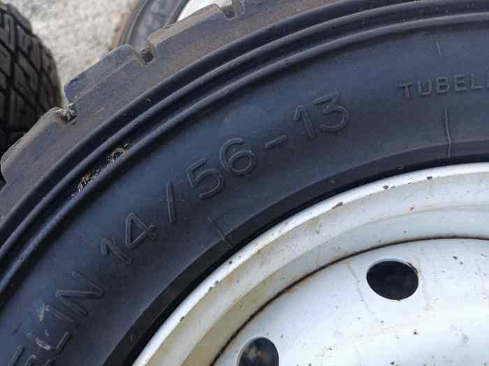 pneu Michelin terre 13 pouces 2