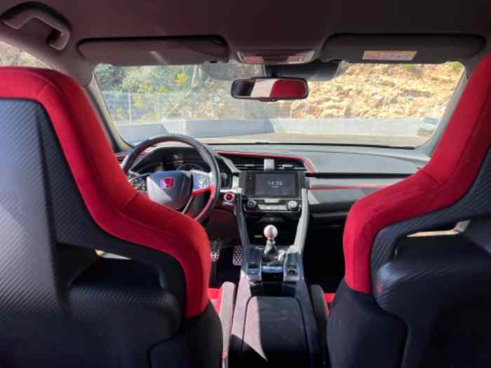 Honda Civic Type-R GT 2.0 I-VTEC FK8 3