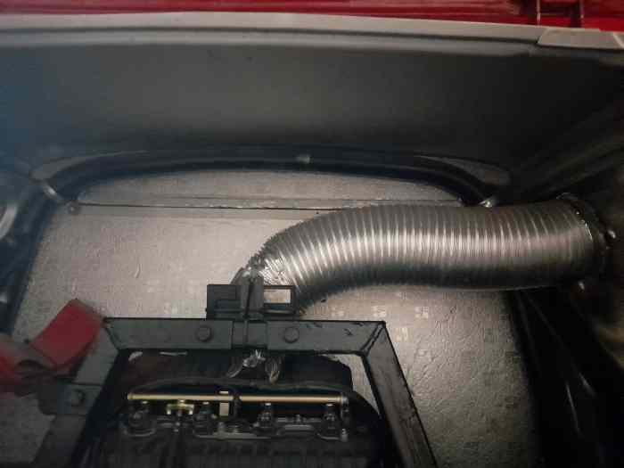 Une des FIAT 126 parmi les plus rapides en CEE. 3